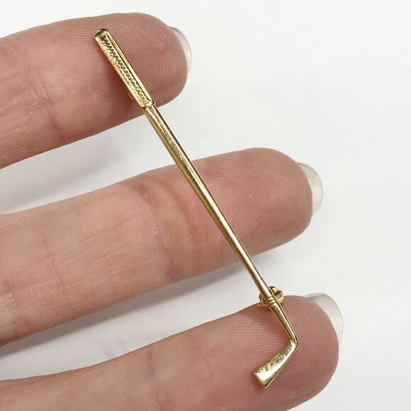 Alice Caviness Jewelry - Vintage 2.06in 12K Gold Filled Alice Caviness Signed Golf Club Bar Brooch Pin